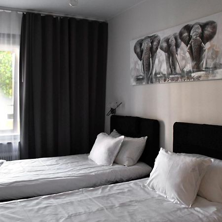 Kungsbacken Hotell & Konferens Katrineholm Bagian luar foto
