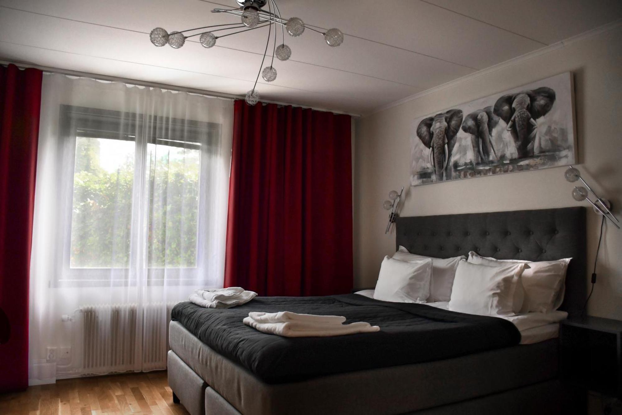 Kungsbacken Hotell & Konferens Katrineholm Bagian luar foto